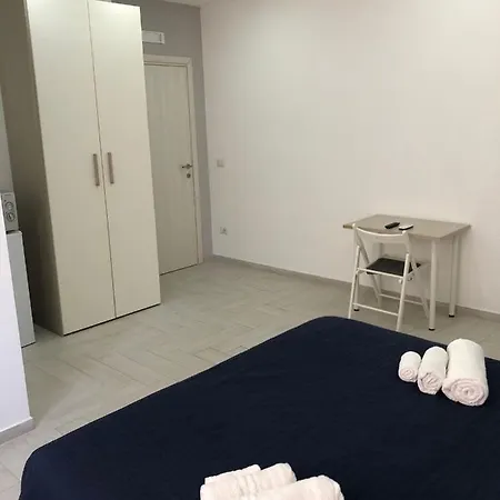 San Gaetano 23 * Neapol